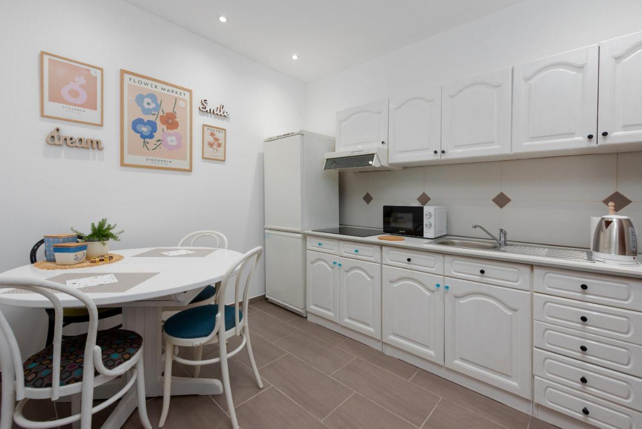 Studio Apartment Lu Rupa Eksteriør bilde